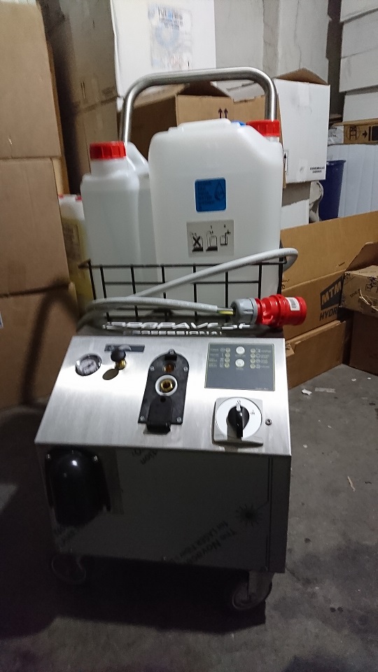 GENERADOR DE VAPOR TRIFÁSICO EX-DEMO PERFECTO ESTADO APENAS UNAS HORAS DE USO